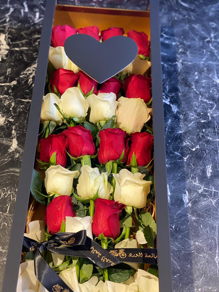 White & Red Roses Love Box – Bae3at Elward flower shop