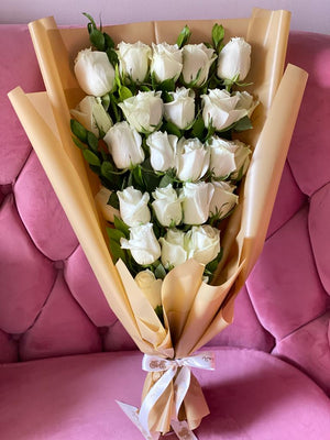 White Flower Bouquet - Bae3at Elward flower shop 