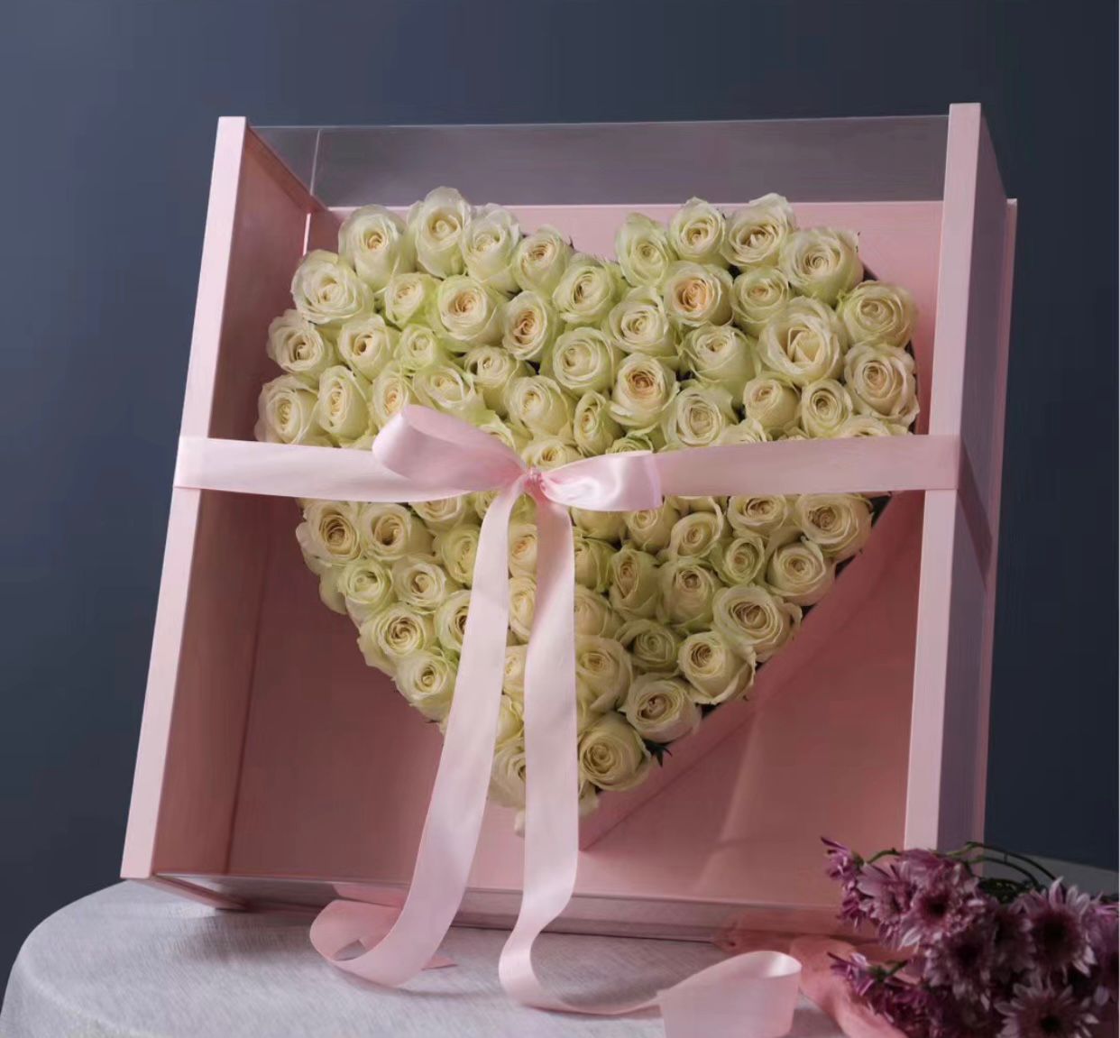 Big Heart Flower Box - Bae3at Elward flower shop 
