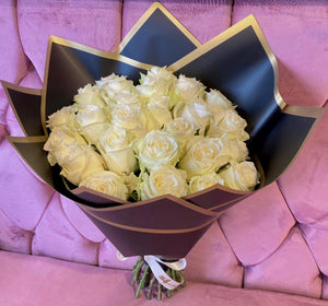 Round White Roses Bouquet - Bae3at Elward flower shop 