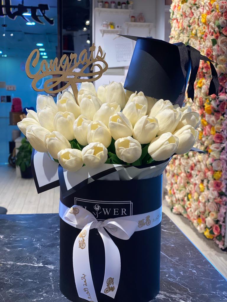 Artificial tulip box - Bae3at Elward flower shop 