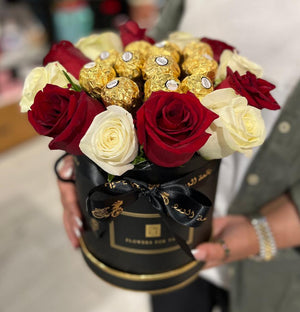 Roses & Chocolates Round Box - Bae3at Elward flower shop 