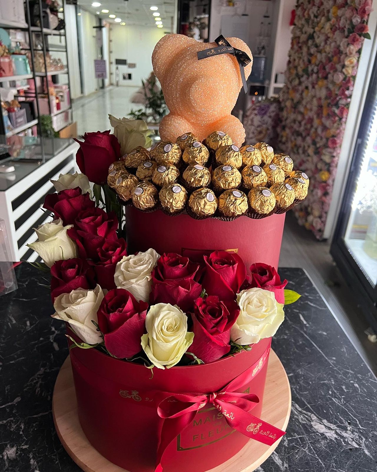 Tower Boxes Roses & Chocolate with Crysral Teddy Bear - Bae3at Elward flower shop 