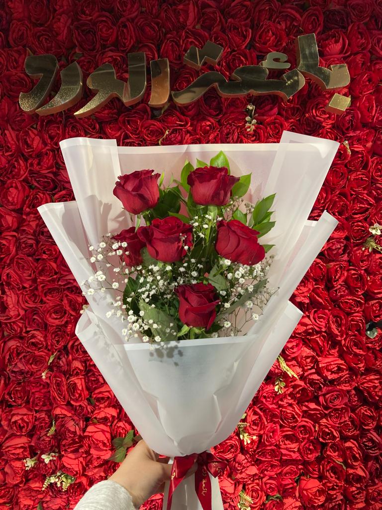 Red Roses & Baby Flower Bouquet